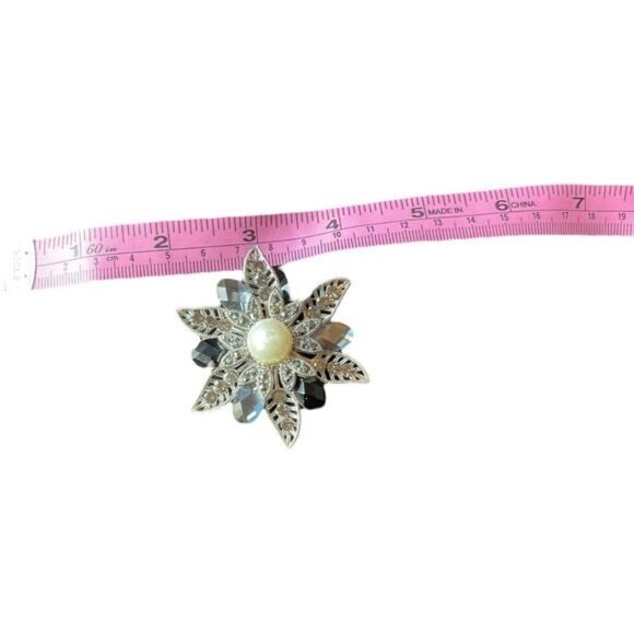 Vintage Crystal Flower Brooch Faux Pearl Center Rhinestones - Picture 2 of 8